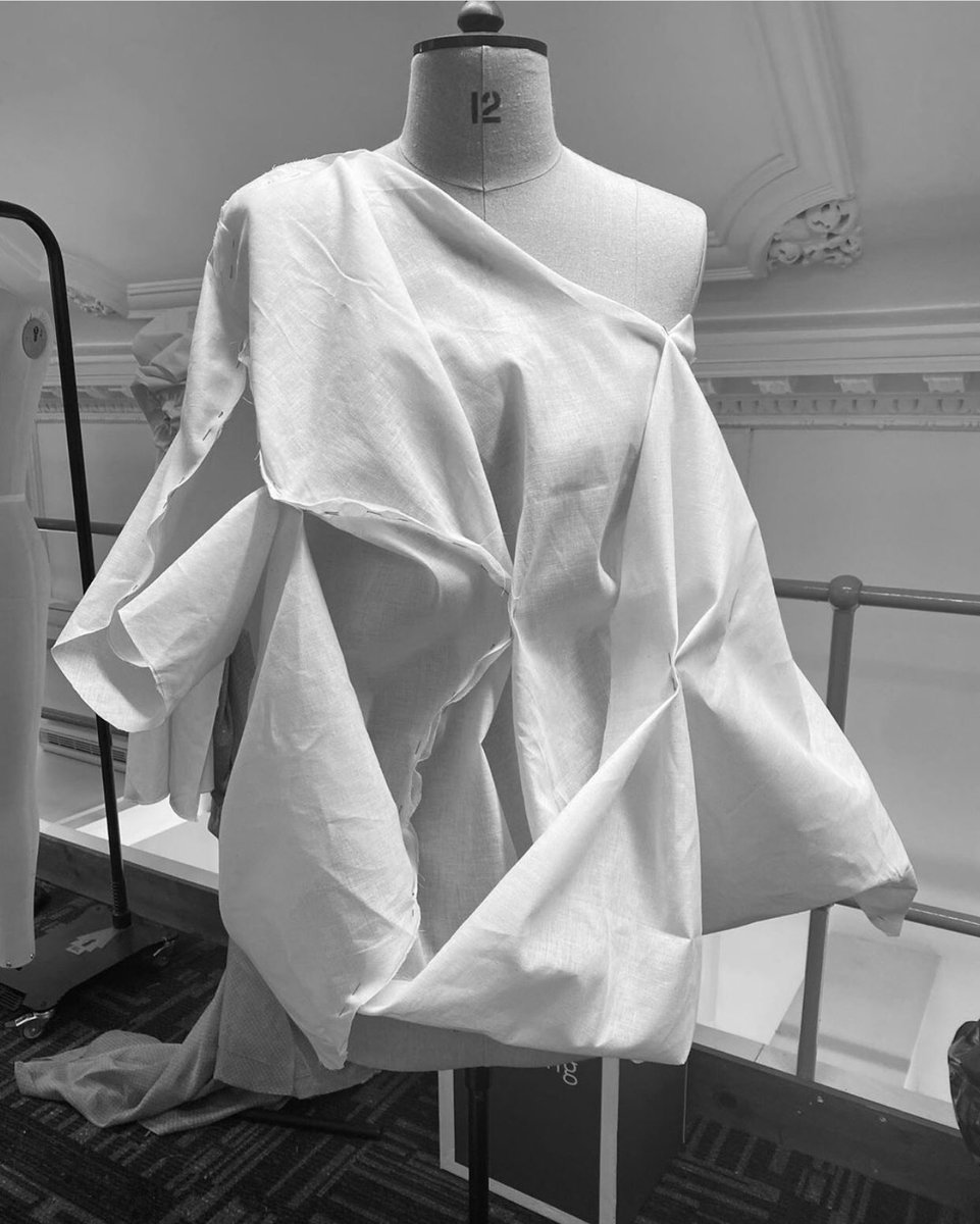 Fashionstaffs's tweet photo. We teach our students lots of different methods of working, here’s some 2nd year draping on the stand for negotiated study module.  
#fashion #fashiondesign #fashioneducation #fashiondegree #creativepatterncutting #patterncutting #fashionstudent #fashionsketch https://t.co/pkCMwhXDt7