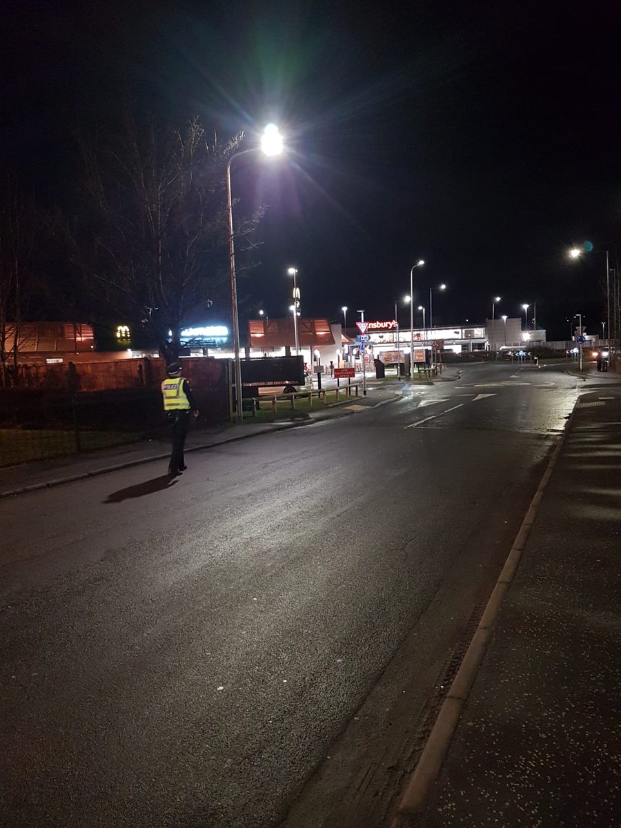 PSOSLevenmouth's tweet photo. Friday nicht patrols for the Methil Popo!
#NayGawnRadge 
#ASBbusters 
#DinnaeBeANugget
#WeAreLovinIt
#WeeWidoClampDoon
#ImprovingLevenmouthTogether https://t.co/hmDROvLvyV