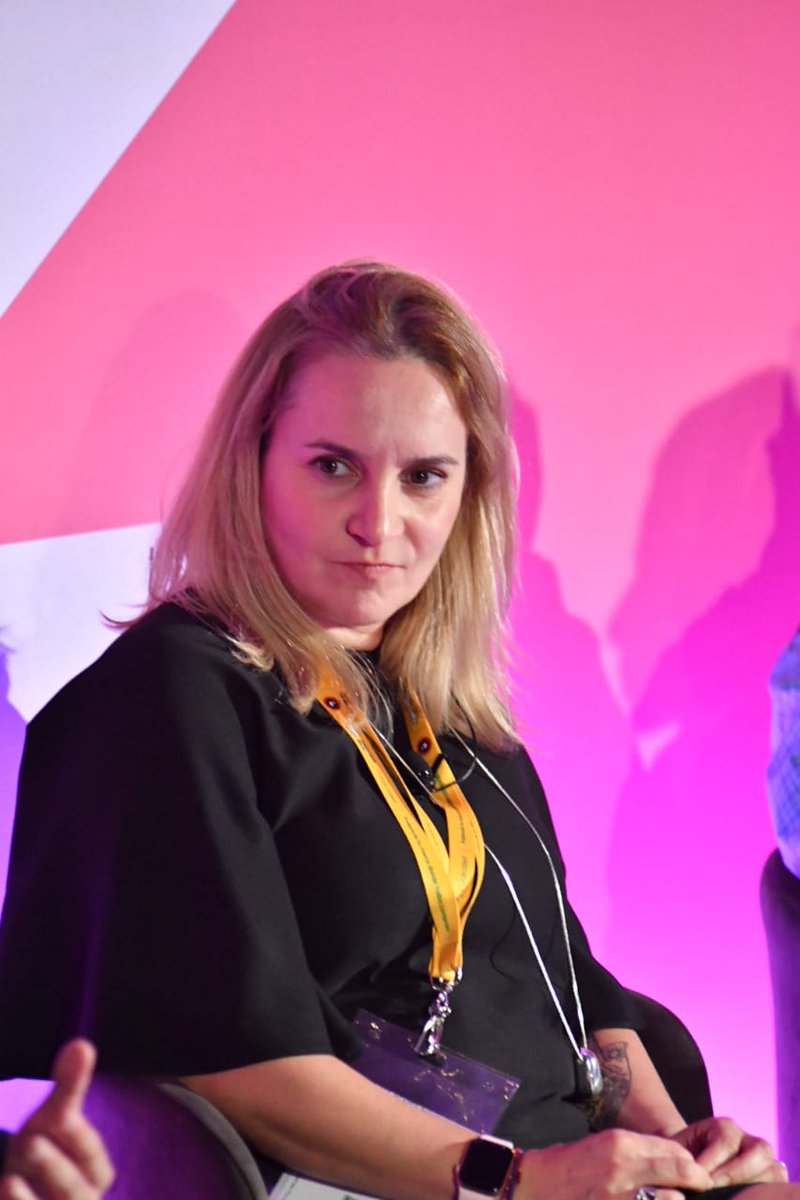 OMD_Mexico's tweet photo. "La privacidad de datos es un tema de coresponsabilidad entre la marca, el usuario y las agencias". - Paula Marsilli en #AWLATAM https://t.co/yLTISfYSOD