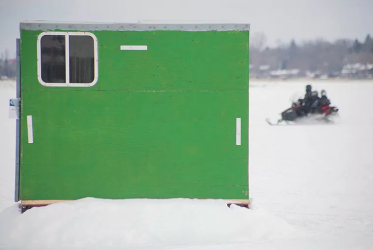 OODMag's tweet photo. As the season wanes, @OntarioOCOA reminds anglers to remove ice huts.
https://t.co/Dh3JfhhQ2O
#Angler #Angling #Fishing #Fish #FishingIsLife #IceFishing #FishOn #Photography #TightLines #Outdoors #Nature #IceHuts #MNRF https://t.co/73hATaJqWt