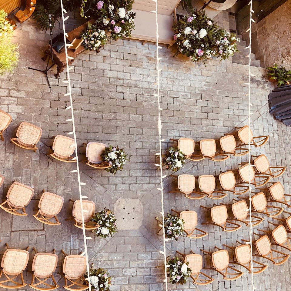 SalsiaVLC's tweet photo. Hoy os traemos algunas fotos de la boda de Pau y Fer ¿No os parece que las bodas en el Palacio de los Mercaders quedan de cuento de hadas? Si estás buscando el mejor espacio para tu boda en Valencia, Castellón o Alicante, 📞llámanos al 655803962. 📸@yabikuwedding
#bodasvalencia https://t.co/Gqu3R8fgF0