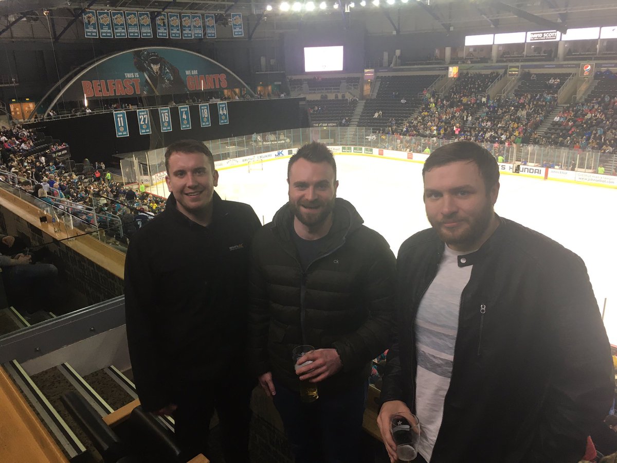 GuidoCorr's tweet photo. Clear eyes, full hearts, CAN’T LOSE! #GiantSelfie @BelfastGiants https://t.co/aqfROGp1qY