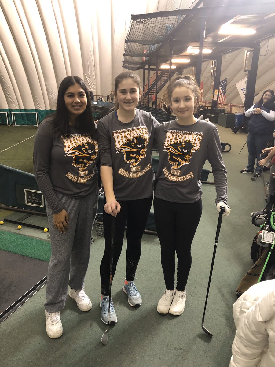UMBisonsGolf's tweet photo. The Bison Players have been attending the Saturday morning sessions to help the junior girls and junior boys MB Games teams. #FutureBisons https://t.co/Ws5AwzQv8n