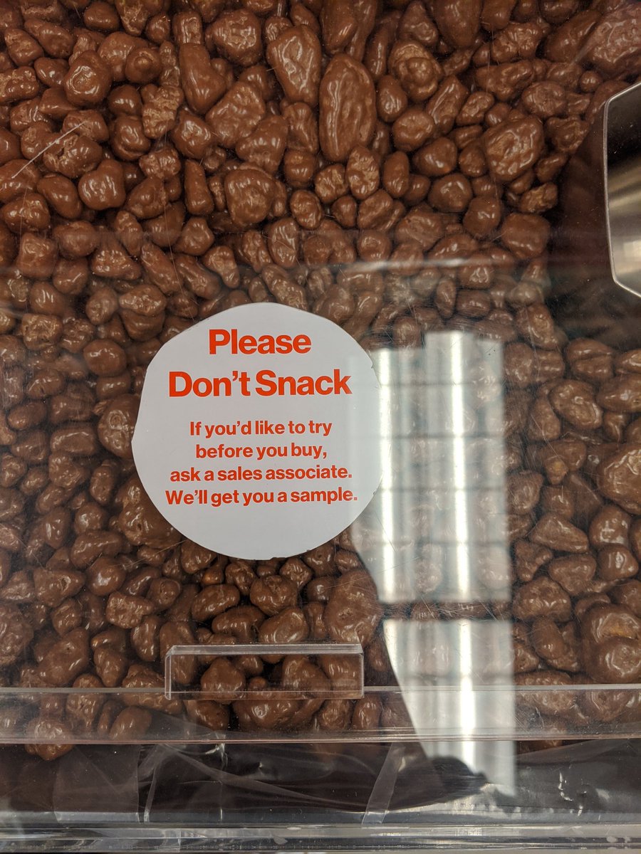 Comic_Busters's tweet photo. Are you a snacker at the store or do you stick to #NoSnack
@CaptainBacon61 @HacktheMovies @Kieeeeern @DCComicsGeeks @AaronMeyers @anthpollock @mattcolville @noahcappe @MoralesUltimate @HamillHimself @JayMewes @AtomicPunk0 @ComicsFred @BassAnonymous @Sparr_Partner33 @TomKingTK https://t.co/Q7jd8xQy9z
