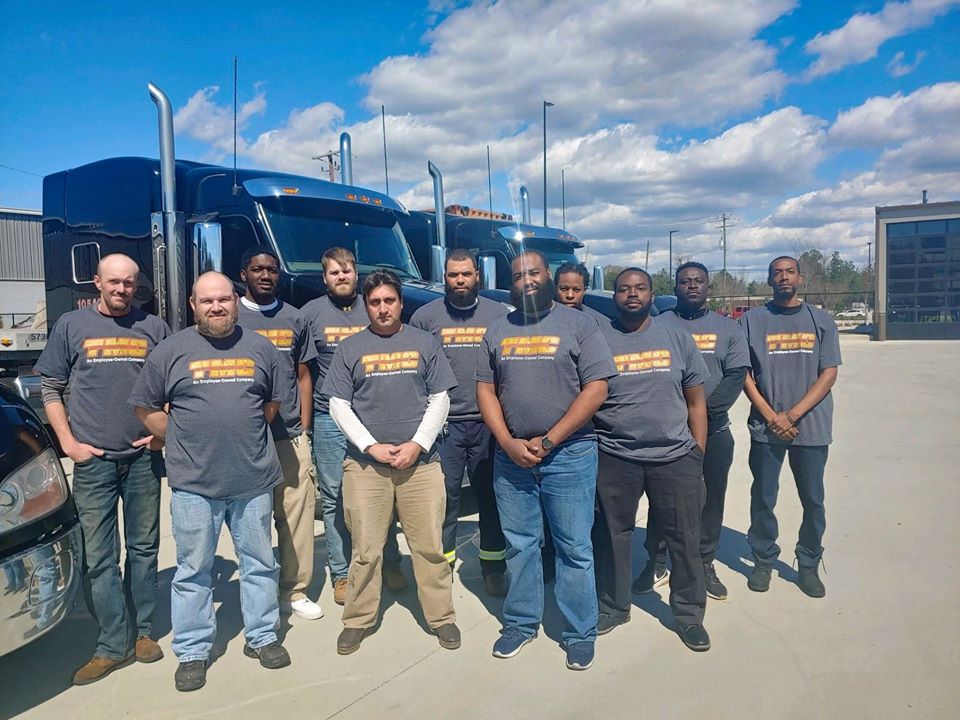 TMCTRANS's tweet photo. Welcome to TMC from Columbia, SC!
Shout-out to Cornelius Harris for receiving the Orientation Honor Roll. He's a graduate of CDS Tractor Trailer Training.
#orientation #graduationday #timefortraining #honorroll #blackandchrome #cdl #cdljobs #DestinationExcellence https://t.co/FT2VI6nEbW