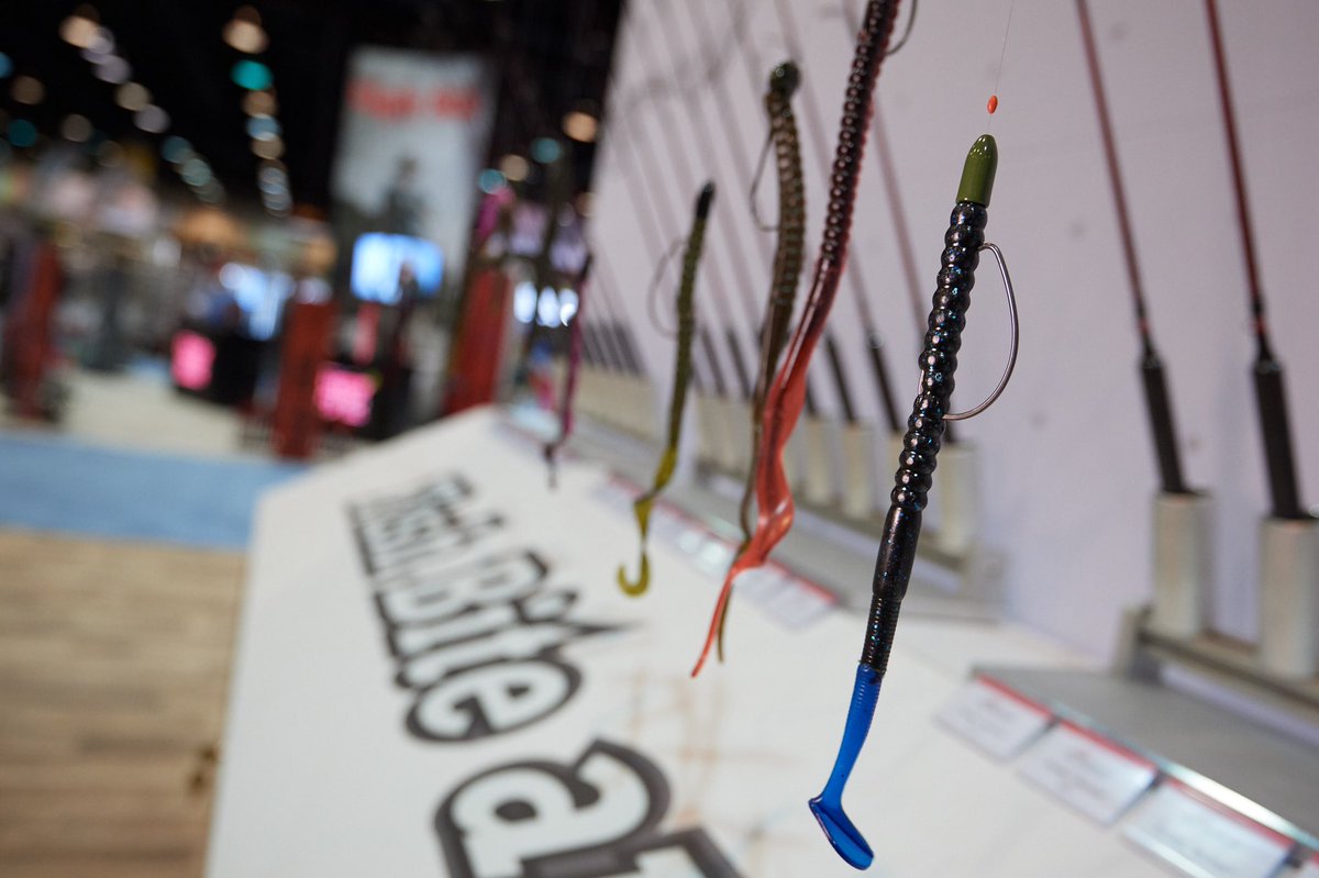 BerkleyFishing's tweet image. No doubt there will be some PowerBait thrown around on Lake Guntersville this weekend! What PowerBait shape would you be throwing and how are you rigging it?

#BerkleyFishing #BMC #2020BassmasterClassic #PowerBait