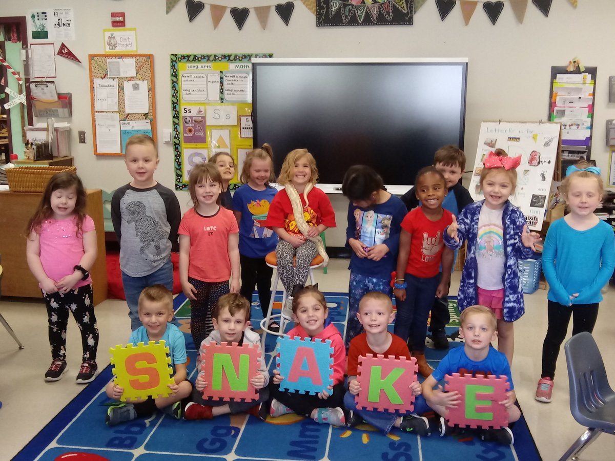 Thank you to Zoe and her parents for bringing in the coolest letter SSSSSSS homework ever! #NSEBold