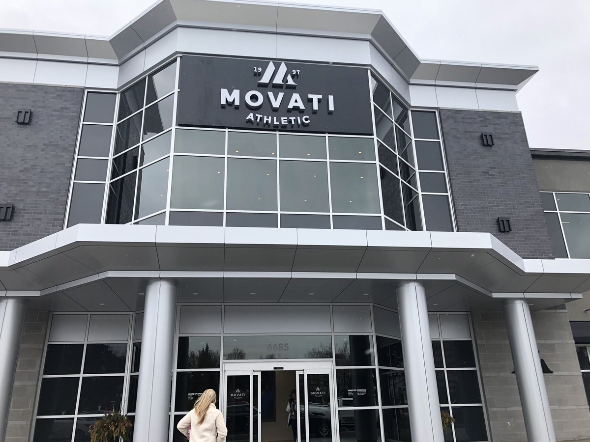 ninatangri's tweet photo. It was a pleasure to bring greetings and tour the brand new #Mississauga @MovatiAthletic facility! Thank you for choosing #Mississaugastreetsville! #AroundwithNina https://t.co/NohALMXCdY