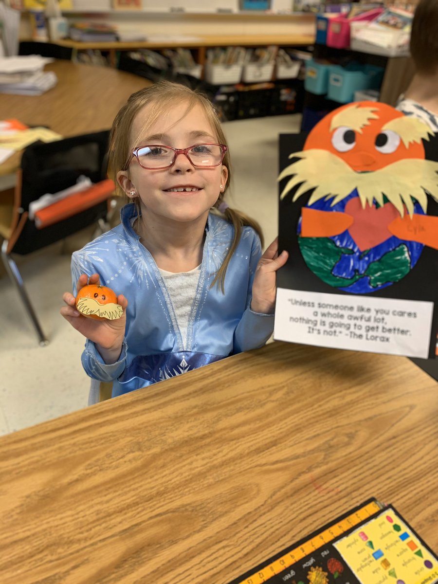 Jodilea616's tweet photo. Fun with The Lorax #DrSeussWeek #bprd @Beebe_EC https://t.co/Qm5rbdNPDF
