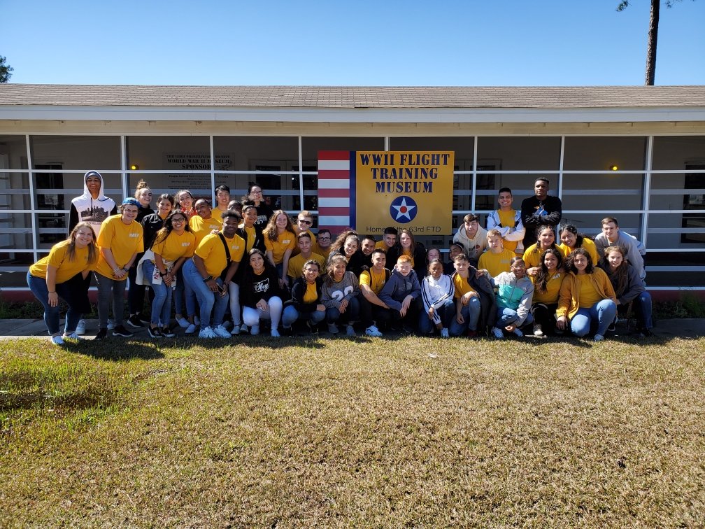 subminer72's tweet photo. Sprayberry NJROTC visits WWII Flight Museum in Douglas GA #shspositiveposting #wearesprayberry https://t.co/HrmwInGiUP
