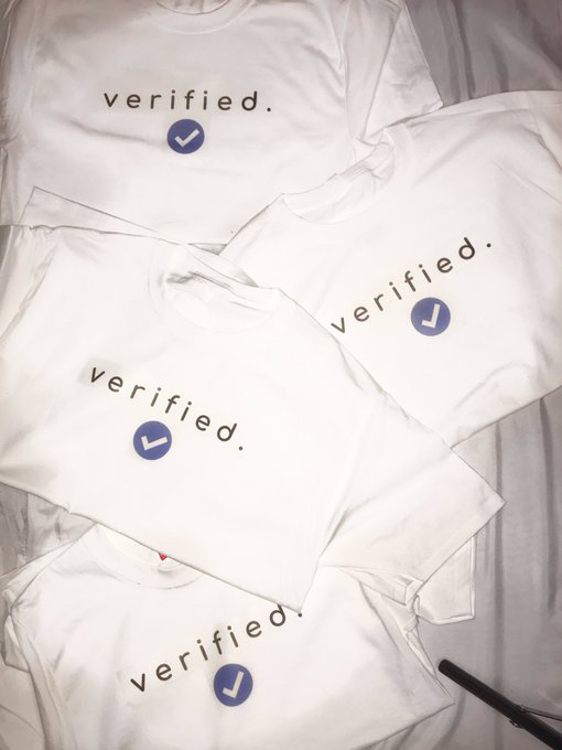 Tshirt giveaway‼️🚨  ✅Retweet this post ✅Follow @vrfdapparel  ✅Comment your fav sex worker #GetTheCheck<a href="/tag/getthecheck"class="tags"><span>#getthecheck</span></a>