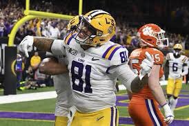 ErinOutley's tweet photo. Blessed to receive a offer from Louisiana State University Go tigers 🐯🟣🟡 https://t.co/reqjh9o1ja