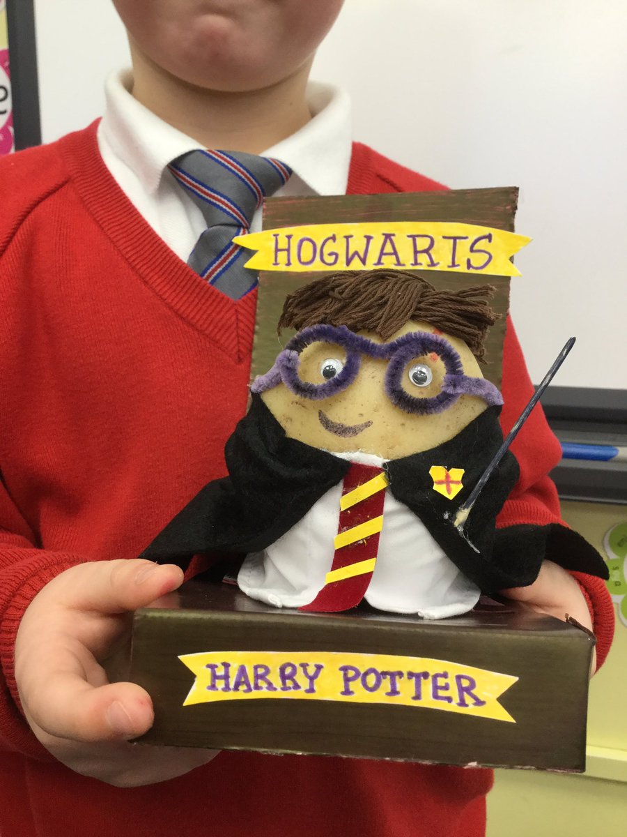 HTAClassEaston's tweet photo. What a fantastic day we had celebrating World Book Day! #HTAReads https://t.co/Bh26uncRIF