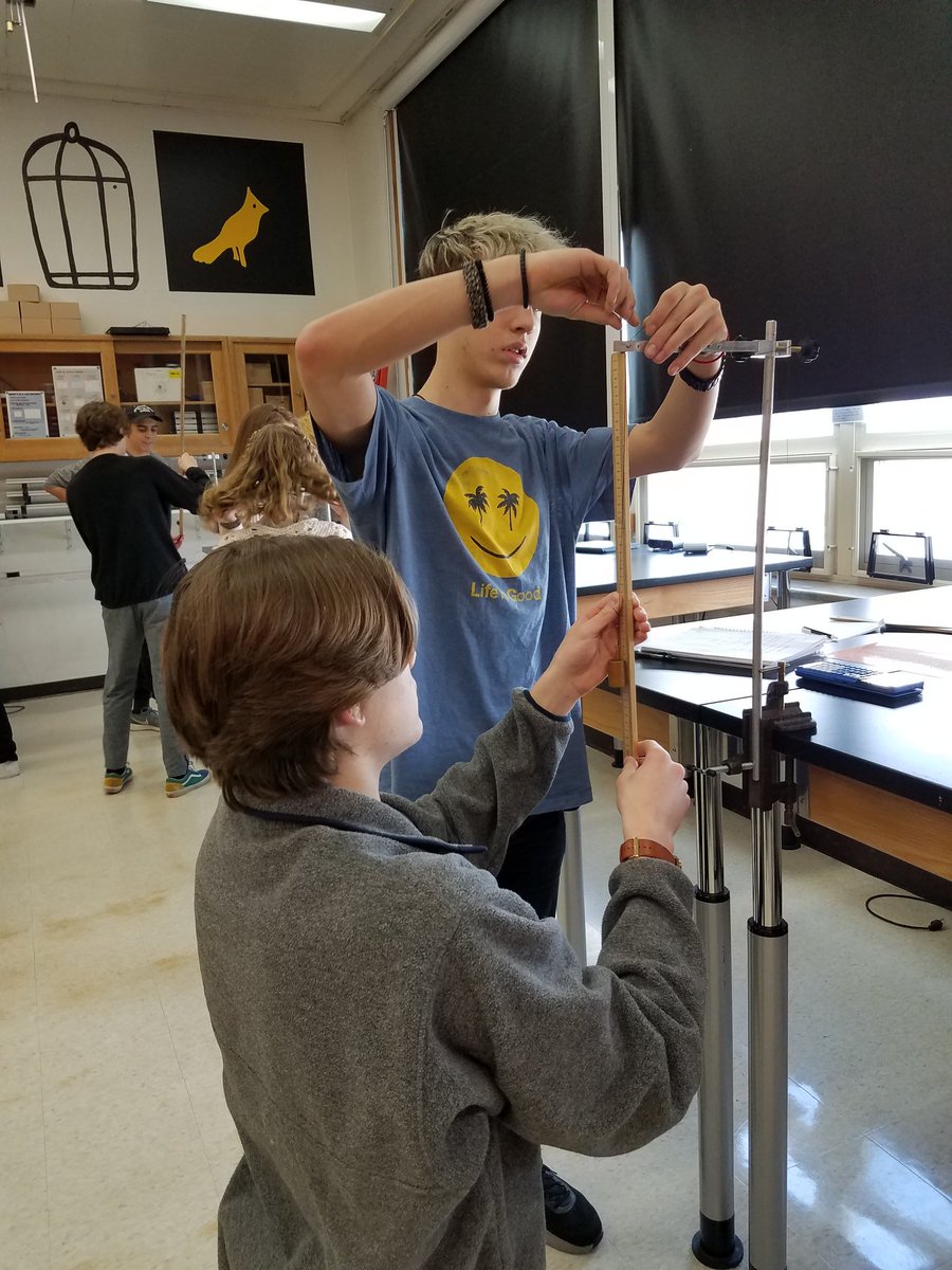LhsDawson's tweet photo. Friday Physics Challenge - Design and construct a simple pendulum that will swing 6 times in exactly 7.6 sec.  Oh yeah, and you can't test it before it gets graded.  You have to trust your design.  They nailed it all day long! #LVilleHIIT #D128DARING https://t.co/sd52MxPNXl