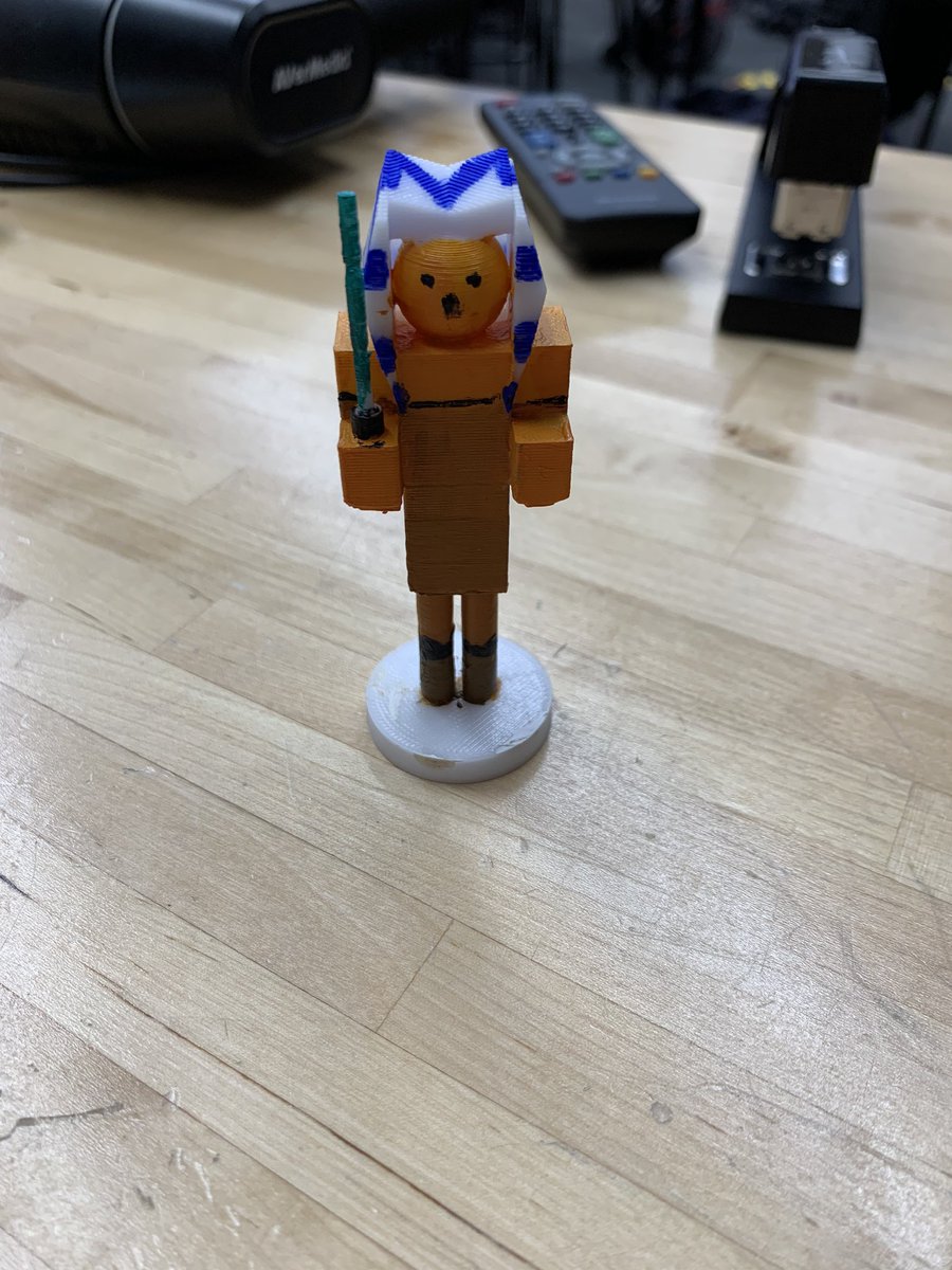JPat_Highlander's tweet photo. When right brains really enjoy an engineering project, this is what you get. #HHSEngineering #STEAM #ahsokatano https://t.co/0AEwFpyxw0