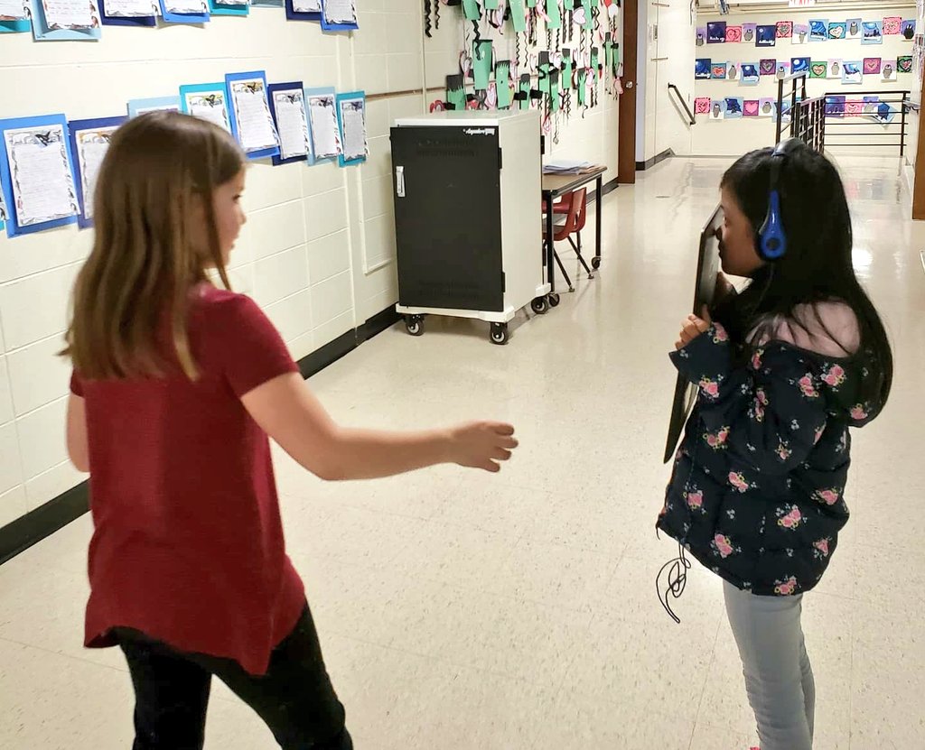 krysta_combs's tweet photo. When you're needing to have some extra fun, you go on a math hunt looking for examples of area! #spsmath #wilderrocks @officialSPS @WilderSPS @MsCastillosMath https://t.co/QeSMI5XsyU