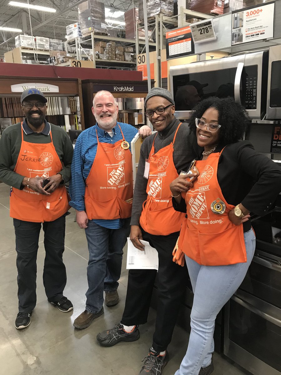 ivanprogressive's tweet photo. Got to spend some amazing time with the people from Store 3634. Keep up the great work! #homedepot #letusdoit @THD3634 @SDasProgressive @progressive_hd https://t.co/kdLtbzSRrV