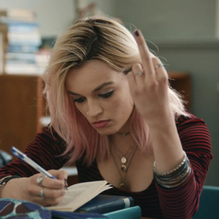 NetflixDE's tweet photo. Wie ich Freitag das Büro verlasse vs. wie ich Montag wiederkomme. https://t.co/RCfil2sGD6