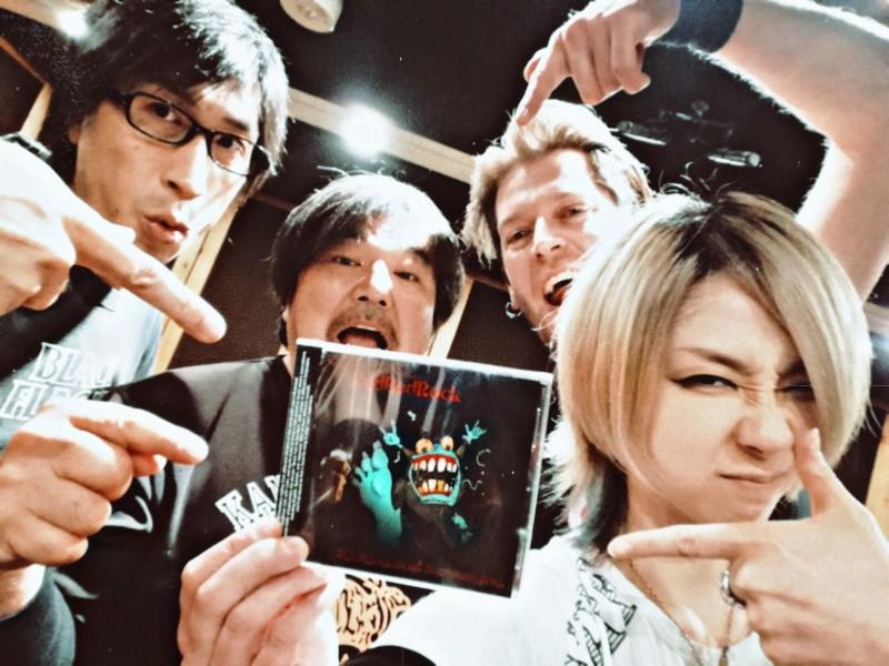 sala_saku's tweet photo. Happyな話題を私も✨
兄弟バンド(と言いたい希望🥺)の
#RedBedRock のアルバムリリースパーティ✨最高だったよぉー‼️
New Album 
【Kicking and Screaming】最高‼️

#紗良
#CALAVERAS 
#TheOceanAndI
遊びに来てくれた #AZAZEL 
そして音楽が出会わせてくれた最高の仲間達と共に👀📷✨ https://t.co/YMH3DLEFnr