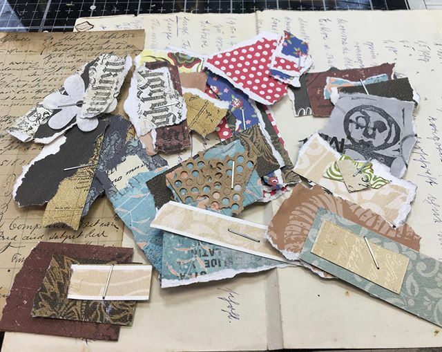 France_Linder's tweet photo. From the few last projects I made, I kept the small paper leftovers apart so I can make some more clusters out of them #paper #paperleftovers #staples #recycling #upcycling #embellishment #paperscraps #paperrecycling #paperupcycling https://t.co/1zXVHhAdqL