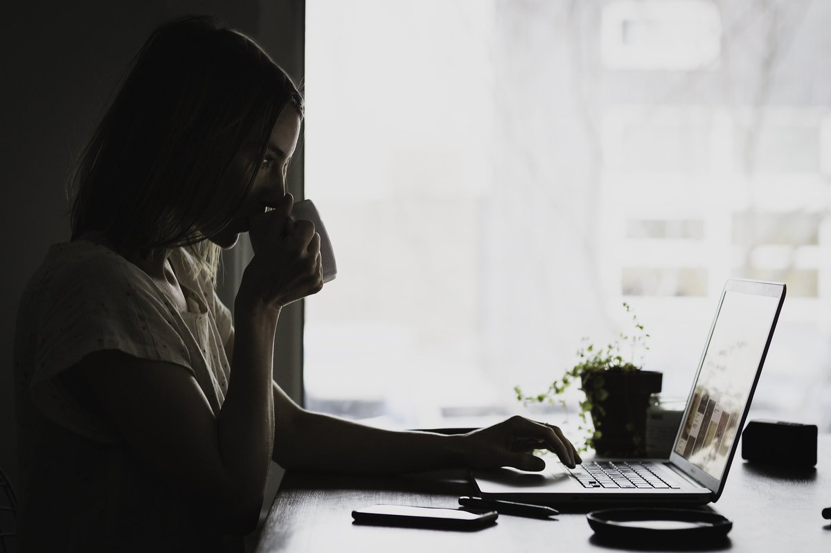 TheCofWOnline's tweet photo. Tips To Help You Meet Your Deadlines. Meeting deadlines on time is a major part of being successful in school and work. Read More: https://t.co/mXFeEAvsNn #CWBlog https://t.co/7Df4srEde0
