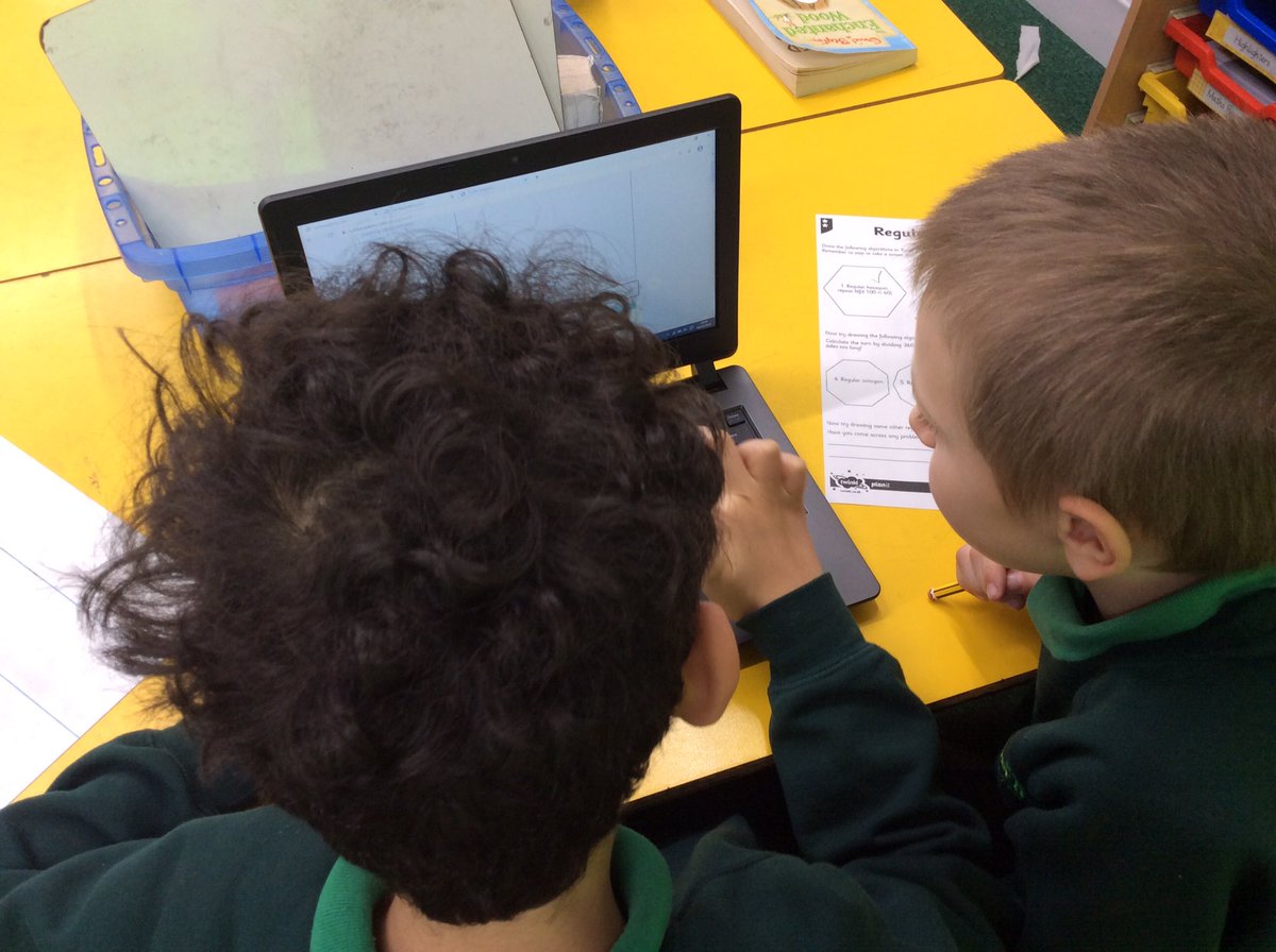TimbertreeYr4's tweet photo. Amazing algorithms in computing #turtlelogo 🐢 Finding the shape from the algorithm and debugging any problems we may have with programming. #greatteamwork #excitement #smashedit! https://t.co/2GZPKZFv6A