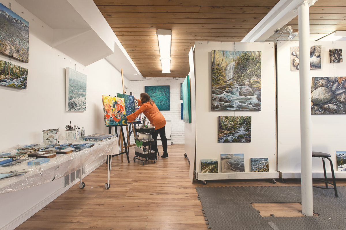 northvanarts's tweet photo. #NorthShoreArtCrawl is this weekend! 
Read all about it: https://t.co/bVSpcAounp

It's the 10th annual NSAC and we are thrilled to see so many fantastic artists involved. Join us for a FREE weekend of open studios, galleries, and more from 10AM-5PM both Saturday and Sunday. https://t.co/JakchjHOOS