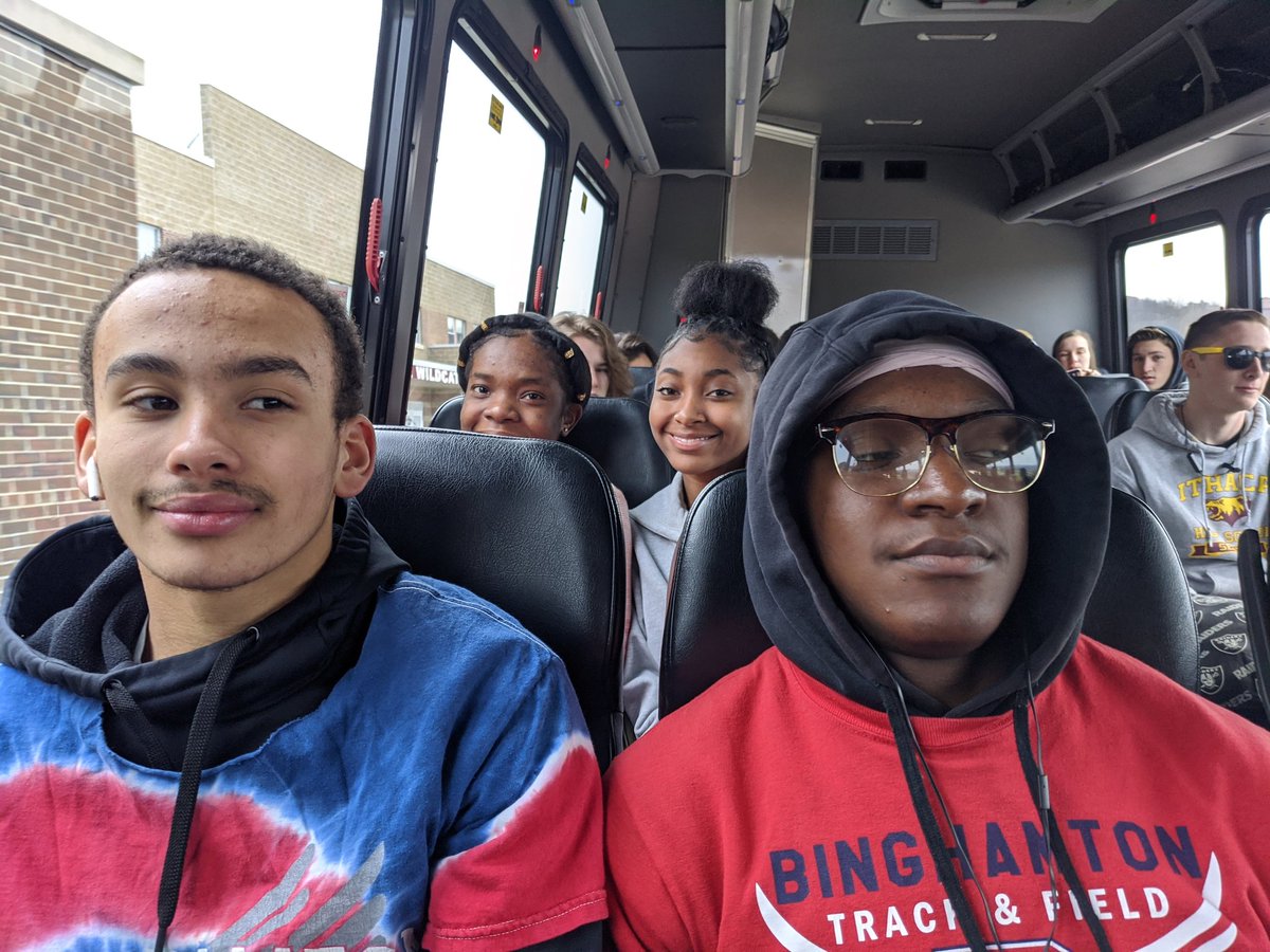 jennylb343's tweet photo. On our way to States!  Indoor Track and Field #BPatriotProud #binghamtoncsd https://t.co/D8Y04Mc1dK