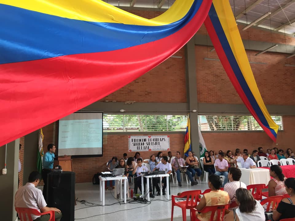 La alcaldesa de Apulo asistió a la rendición de cuentas II semestre 2019 llevado a cabo en la Institución Educativa Antonio Nariño, donde los directivos y docentes expusieron los diferentes proyectos, cuentas y gastos ejecutados en el período anterior.