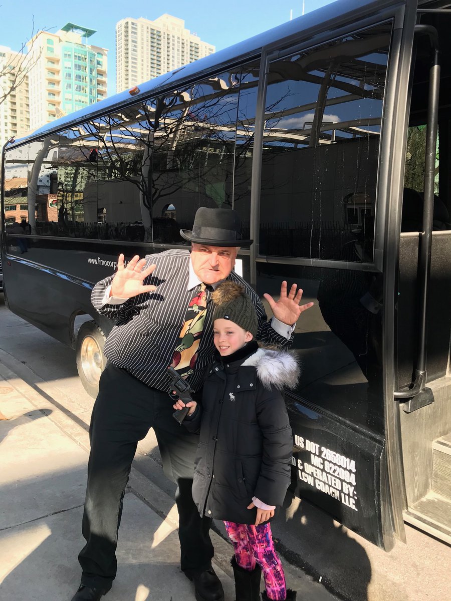 GangsterTour's tweet photo. Never a dull moment at ⁦@GangsterTour⁩. Join us this weekend. Book at https://t.co/awncLUt3ZM https://t.co/ftgsL7A42S
