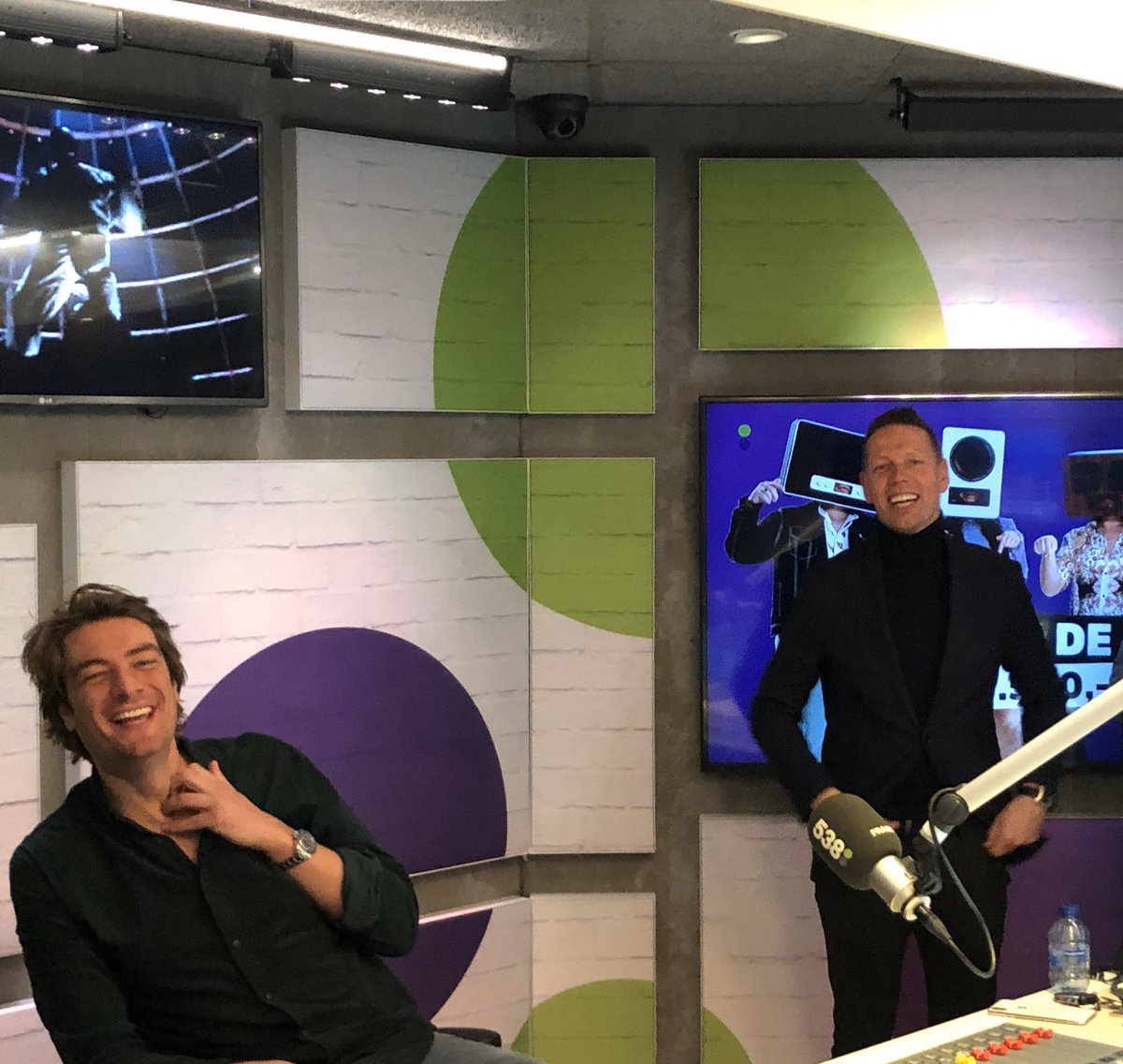 Vrolijke en succesvolle eerste campagneweek voor KeukenConcurrent met #Radio538 achter de rug. Dank aan o.a. team Ochtendshow:-).