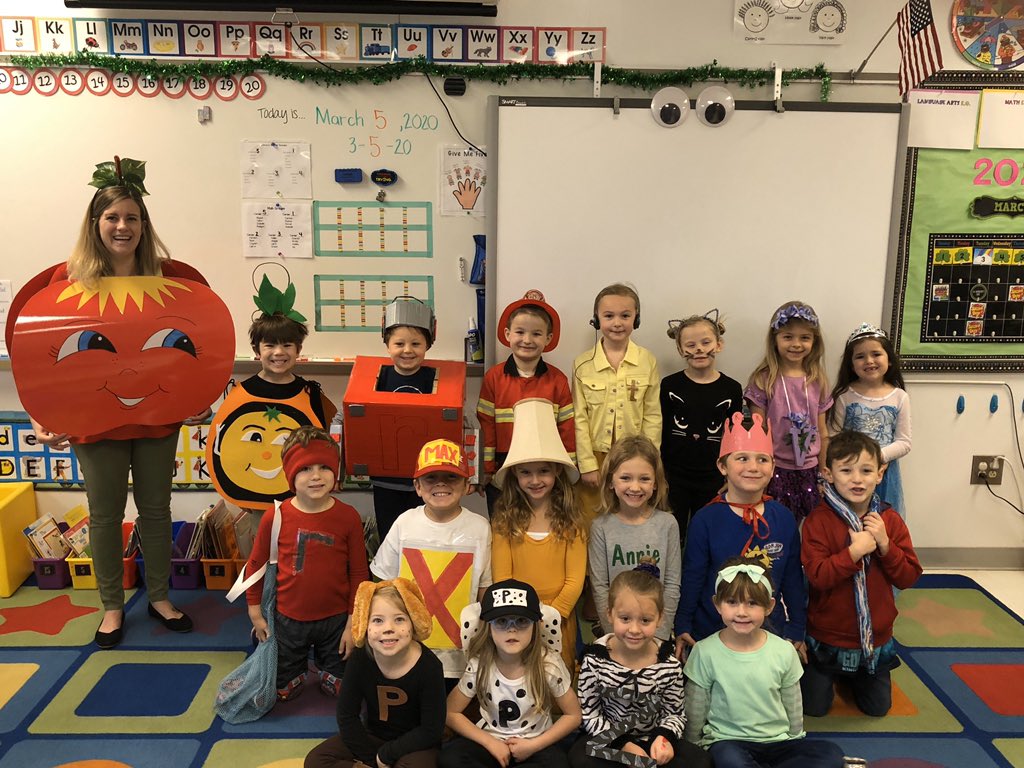 barron1013's tweet photo. We had so much fun dressing up as our favorite Letterland characters! @KristaCHolland1 @letterland @Staceyleebrown2 @nhcs https://t.co/vTqRMIiSA6