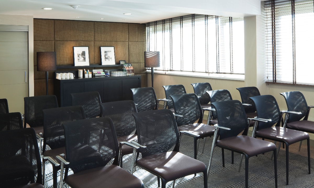 We make sure all your meetings go to plan with our dedicated Crowne Plaza Meetings Director.. 💻📱✍️ 
→ ow.ly/txd350yEDY1