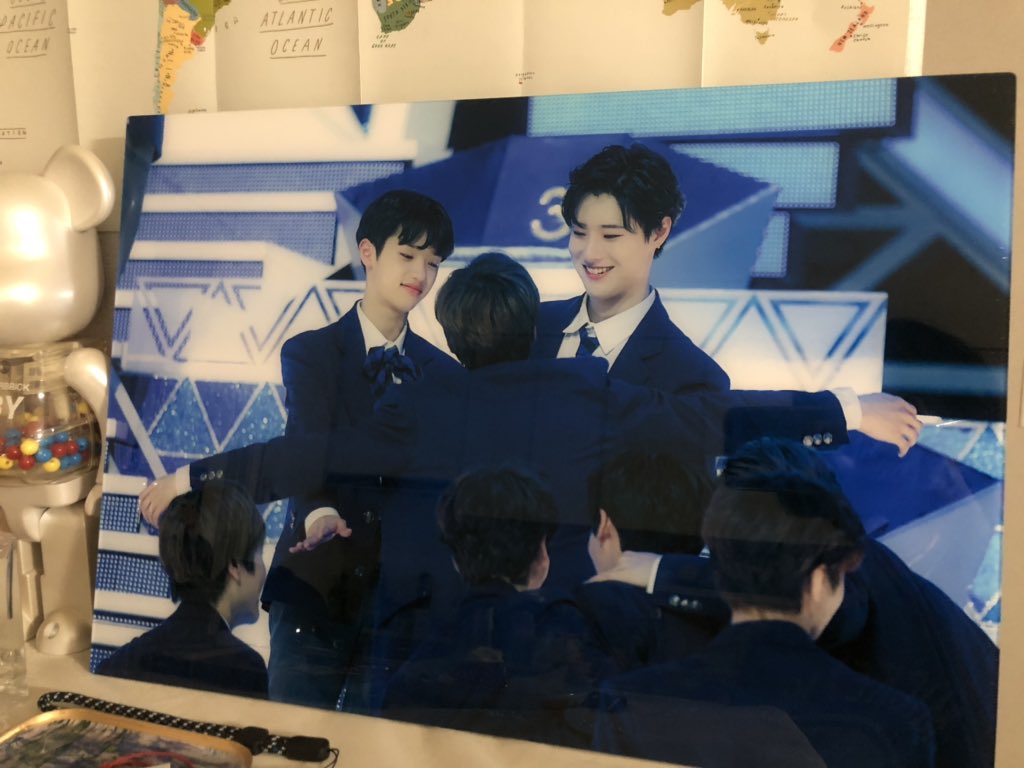 woodz_675's tweet photo. @1996_RIN_SS 
드디어 액자가 왔어요오!! 전시장에서 봤던 캔버스 액자도 정말 이뻤는데 아무래도 보관이 어려울거 같아서 아크릴로 했는데 아크릴도 너무 이뻐요🤦🏻‍♀️ 영롱하고 빤딱빤딱한 너낌💫🤍✨ 앞으로도 이쁜사진 부탁드려요🙌🏻 감사합니다🧸 https://t.co/yYMkXSO4fJ