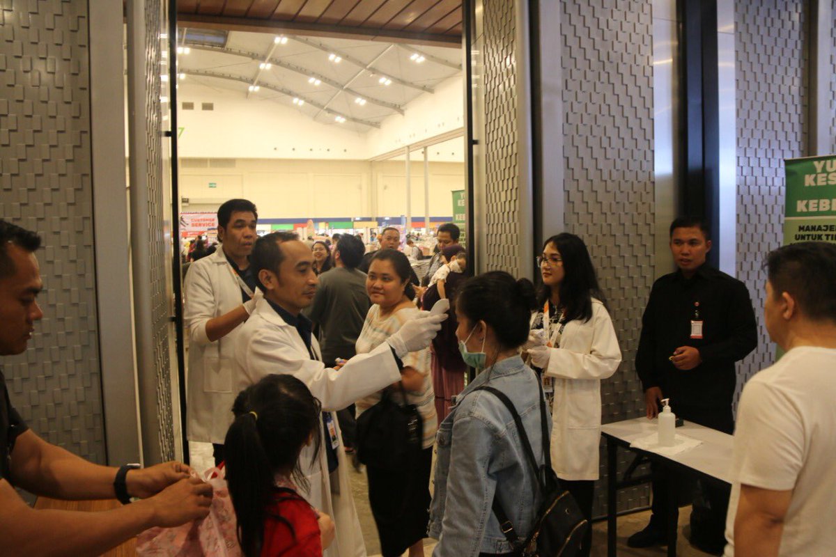 Together with the organizer, we are implementing health and safety procedure to screen body temperature at every entrance.

For participant who feel unwell and need face mask, it is available upon request at Medic Room.

Please relax and enjoy the event!