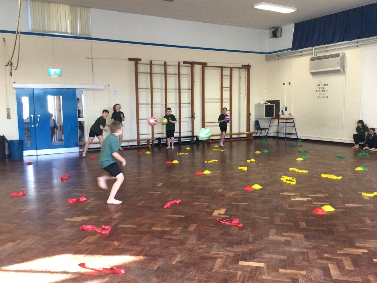 TickfordPark's tweet photo. Year 5 are lucky to have a coach from Premier Sports to teach them dodgeball this half term. Today we played a game called ‘Dodge it!’ It was brilliant fun! #TP4PE #TPemerald #TP4moonstone https://t.co/A1VE2NRPzY