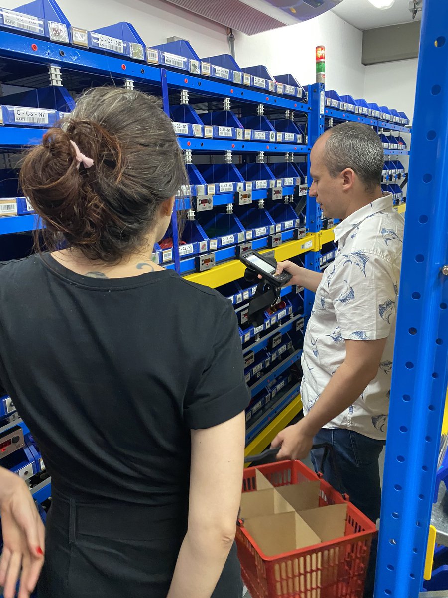 WarehousingLab's tweet photo. Nuestro #WarehousingLab es visitado hoy por Causa y Efecto, empresa de consultoría enfocada en el desarrollo de la madurez del sistema industrial. https://t.co/2NMsklYE5z