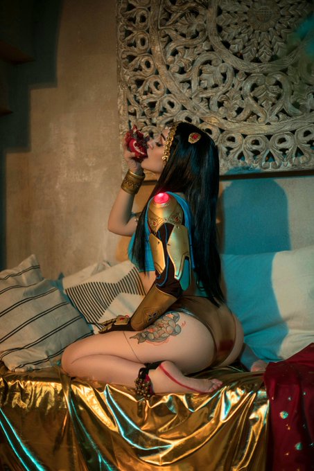 1 pic. Symmetra boudoir photoshoot ⭐⭐

thank you for your support!
let's collect 80 RTs for another bunch