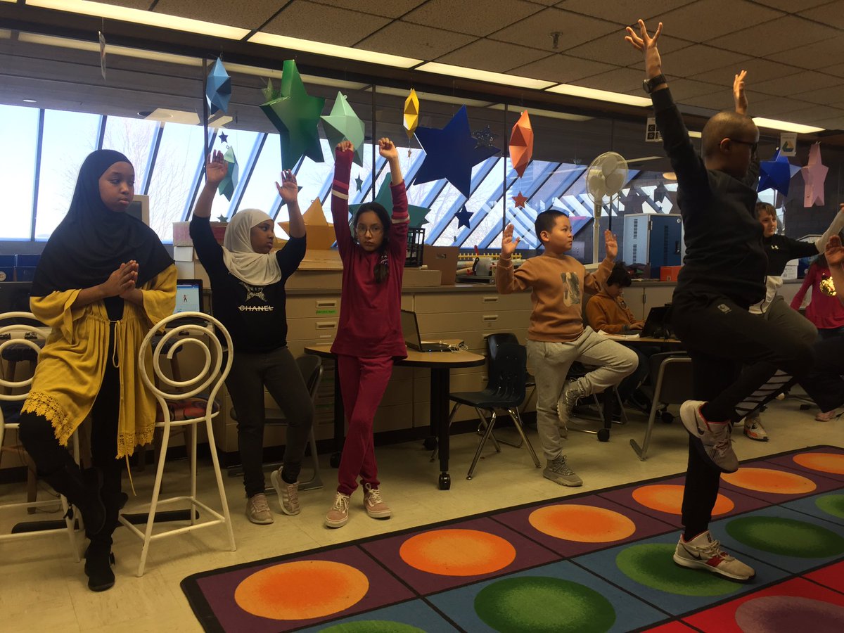 TheHomeworkDog's tweet photo. Working on a movement break @SkyOaksElem 5th grade friends... #dropeverythingandmove #pausemovelearn #Weareskyoaks https://t.co/pgm4fvQRvL