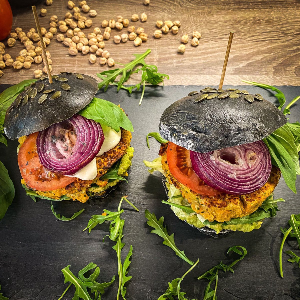 jessekitchen's tweet photo. Don't play chicken but cook with chickpeas!
(Burger without a beef patty is not a burger. So we've been told...)
Try out a chickpea black burger and enjoy meat-free meal!
👉 https://t.co/agSmVBhjHo

#veggieburger #burger 
#Recipe #easyrecipes 
#recipeblog #easyrecipe #cookingblog https://t.co/MS0PGjQeab