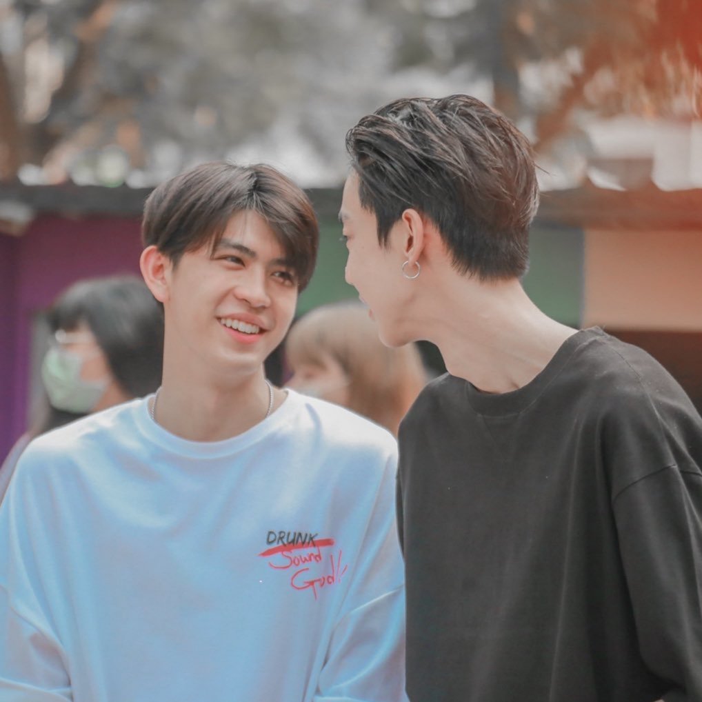 MudmeewithGot7's tweet photo. ขอพื้นที่ขายน้องหน่อย น้องชื่อเซฟ น่ารักมากกกกกก น้องมีช่องยทูปที่ทำกับเพื่อนชื่อช่องว่า saveG ลิงไปดูคลิปหน่อยนะคับ แล้วจะรู้ว่าน้องน่ารักมากจริงๆ🥺💗
#saveG
#savesaisawat https://t.co/x32P5pmmNY