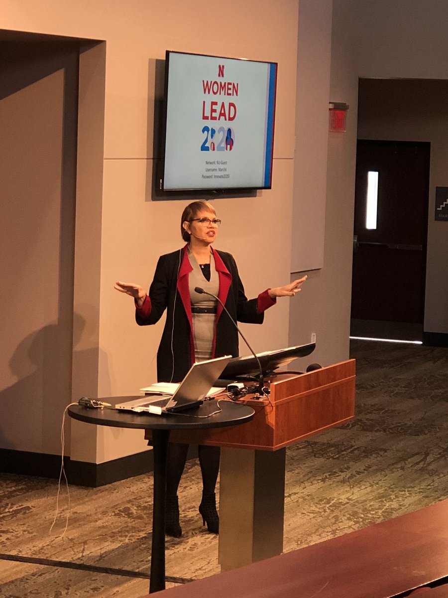 Niles_Laura's tweet photo. Claiming Our Power with Claire Babineaux-Fontenot, @FeedingAmerica CEO. Know who you ARE. Know who you are NOT. Embrace BOTH. (And wear the shoes!) #womenlead https://t.co/zC63vq3dAg