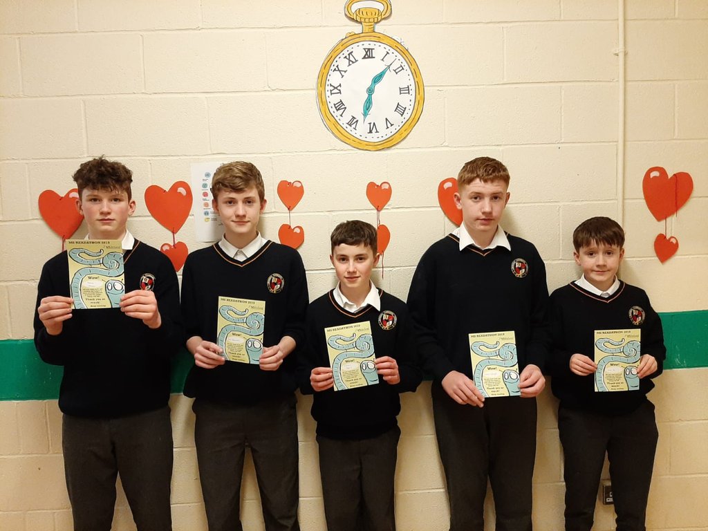 cc_avondale's tweet photo. First Year students received their MS Readathon certificates today for their brilliant participation earlier this year! Keep up the fantastic reading! https://t.co/9gJqgMi1dE
