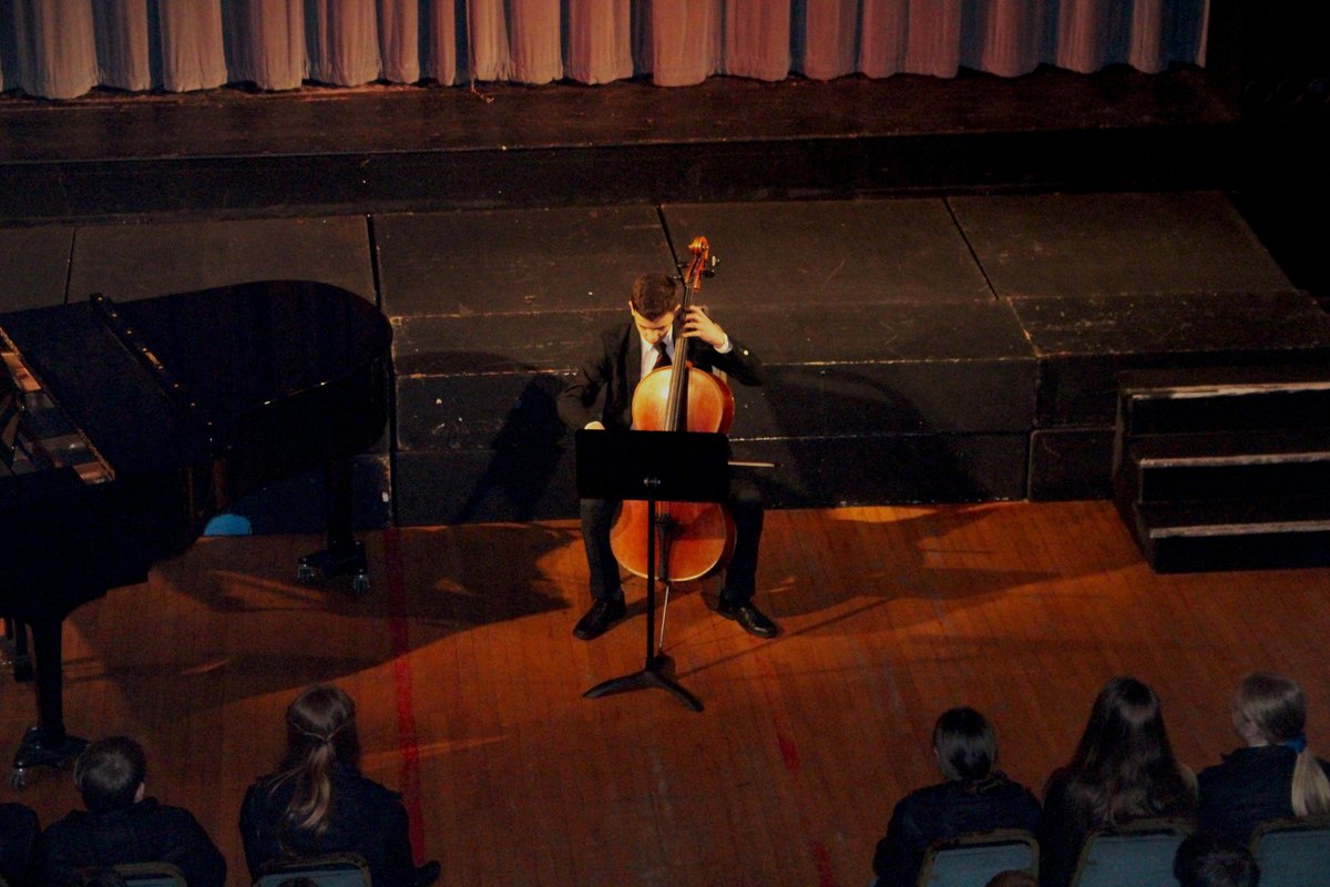 PlymouthCollege's tweet photo. Well done to everyone that took part in the House Music performances today! Everyone who took part was incredibly talented and sounded amazing!
#PlymColMusic #PlymouthCollege #WhereEverythingIsPossible https://t.co/zLVrZjSxNd