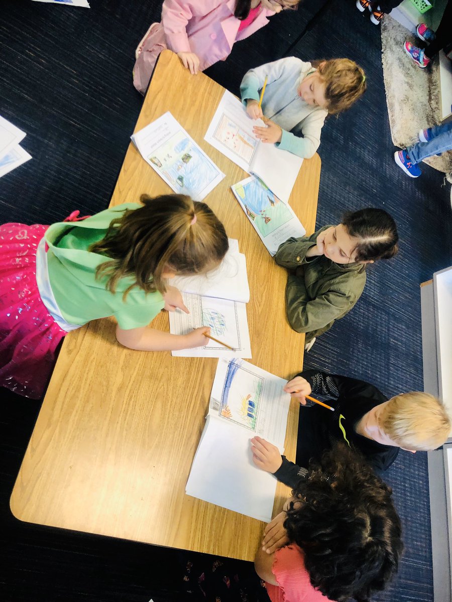 HicksLeaders's tweet photo. We got to synergize with our Kindergarten buddies. We worked together to share and revise our nonfiction booklets. @BayEaglesSoar  @HRadous https://t.co/9TCSoPD2cd