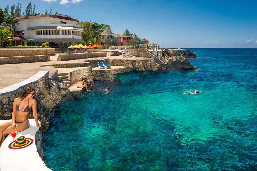 FlyCaribbeanRC's tweet photo. 8 nights in Jamaica from £772pp 🇯🇲  Book now >> https://t.co/LrSMvBi3iH
Details 👇 
Offer includes return flights from London Gatwick, accommodation at the Samsara Cliff Resort and Spa, plus all taxes and fees. Flights are with Virgin Atlantic, outbound June 2nd 2020 💙 https://t.co/MahENpHhhn