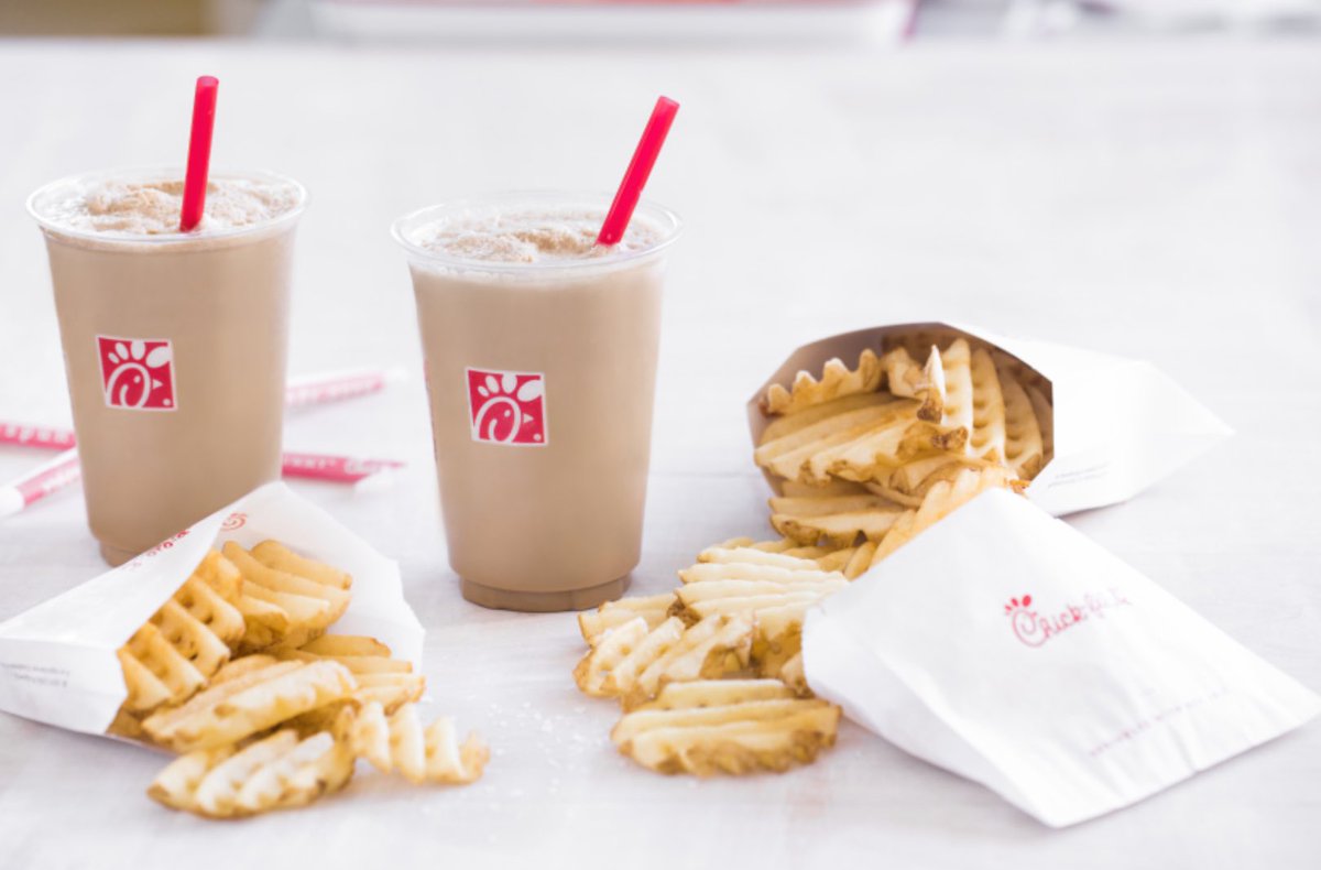 cfa_collegest's tweet photo. Happy Friday! Treat yourself today with some snacks from Chick-fil-A! 
#Friday #FrostedCoffee #WaffleFries #ChickfilA #Beaumont #Friends #Family #Chicken #Nuggets #MacAndCheese #DinnerTime #Smile #Sauces #Cookies #Breakfast #Lunch #Dessert #Sandwich #Strips #Fried #Grilled #MrCow https://t.co/vAUWD5Ns1t