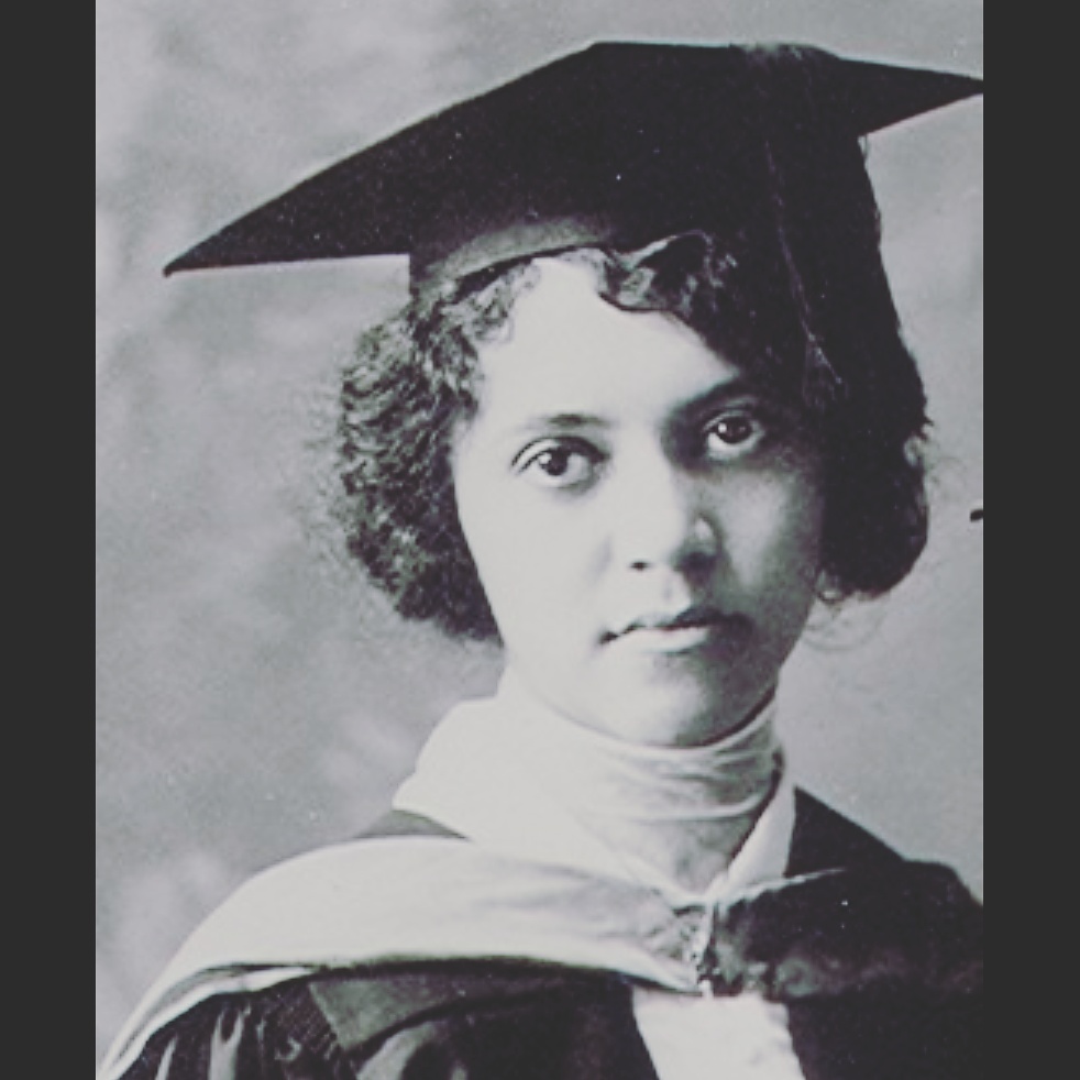 Alice Ball (1892 - 1916) was a talented chemist who used oil from the chaulmoogra tree to create a leprosy treatment.
daniellemkoonce.com/2018/02/12/bla…