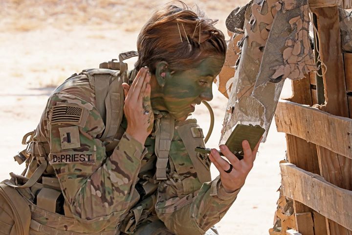 4thInfDiv's tweet photo. #InternationalWomensDay #WomensHistoryMonth
1LT Shelby DePriest, an infantry Soldier assigned to #3ABCT,#4ID became the first female #EIB awardee in the #Ivy Division. (@USArmy photo by Sgt. Liane Hatch)
#Ready2Fight #READY #SteadfastandLoyal #WomenintheArmy @FORSCOM https://t.co/e30VAA2gVa