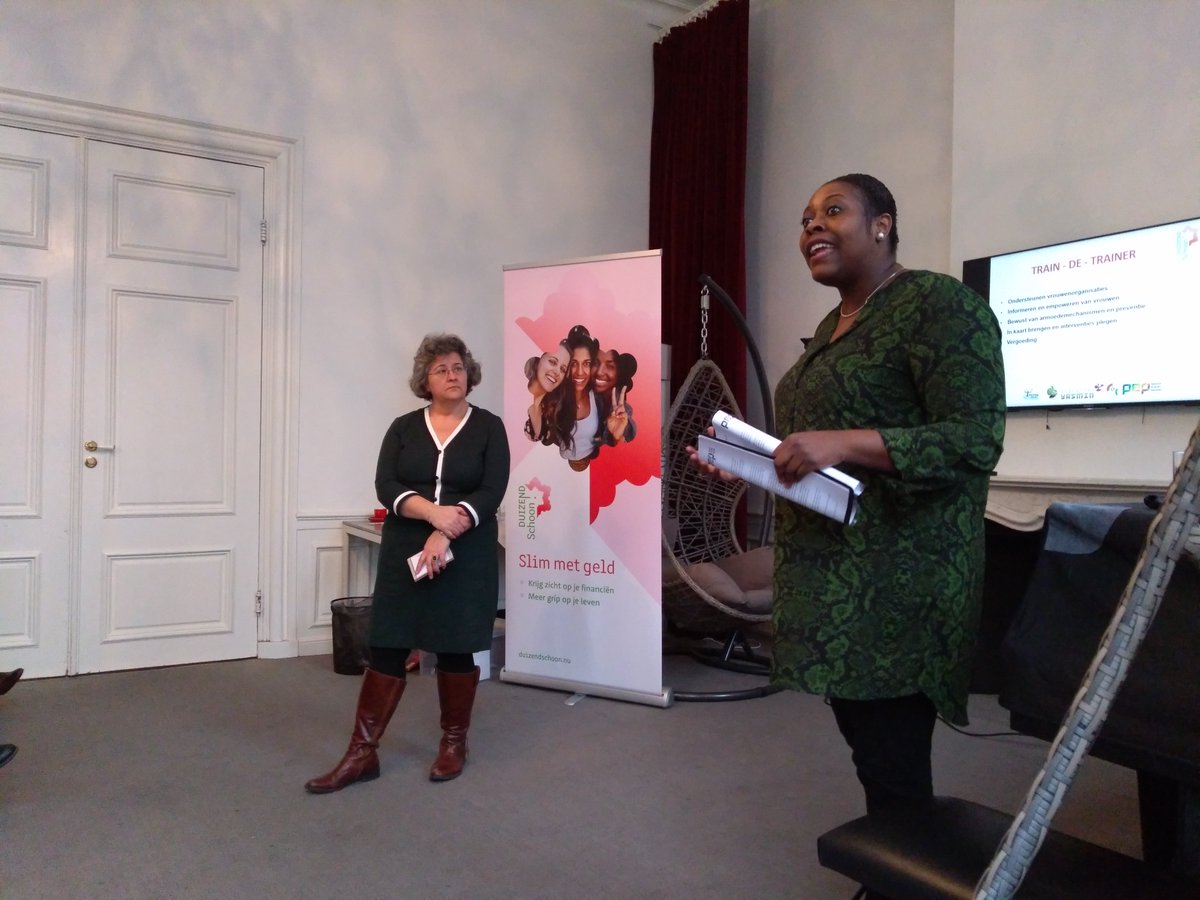 Haak je aan bij Operatie Duizend Schoon? Gisteren gelanceerd. Doel: meer vrouwen in Den Haag #economisch #zelfstandig. Zin om mee te doen? Als trainer, partner, facilitator, ambassadeur, locatie, deelnemer? Laat het ons weten: info@pepdenhaag.nl #vrouwen #emancipatie #geld